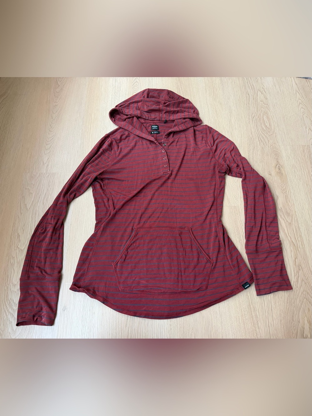 prAna Women's Sol Protect L/S hiking Hoodie Size M Gorpcore Outdoor Soft Stretch